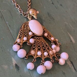 1970’s necklace Articulated Goldtone bird White Beaded 21" Rope Chain